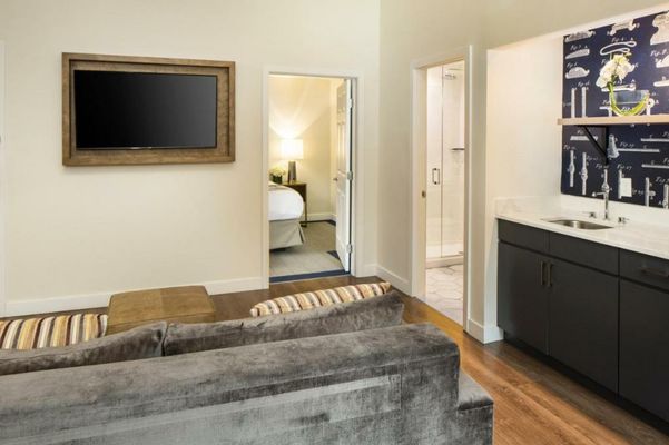 Hotel Indigo Boston Garden by IHG