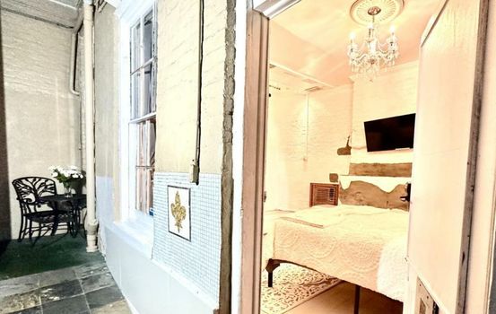 Fleur De Lis Mansion