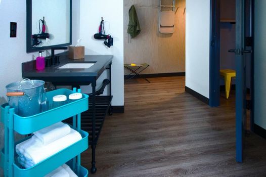 MOXY New Orleans Downtown/French Quarter Area