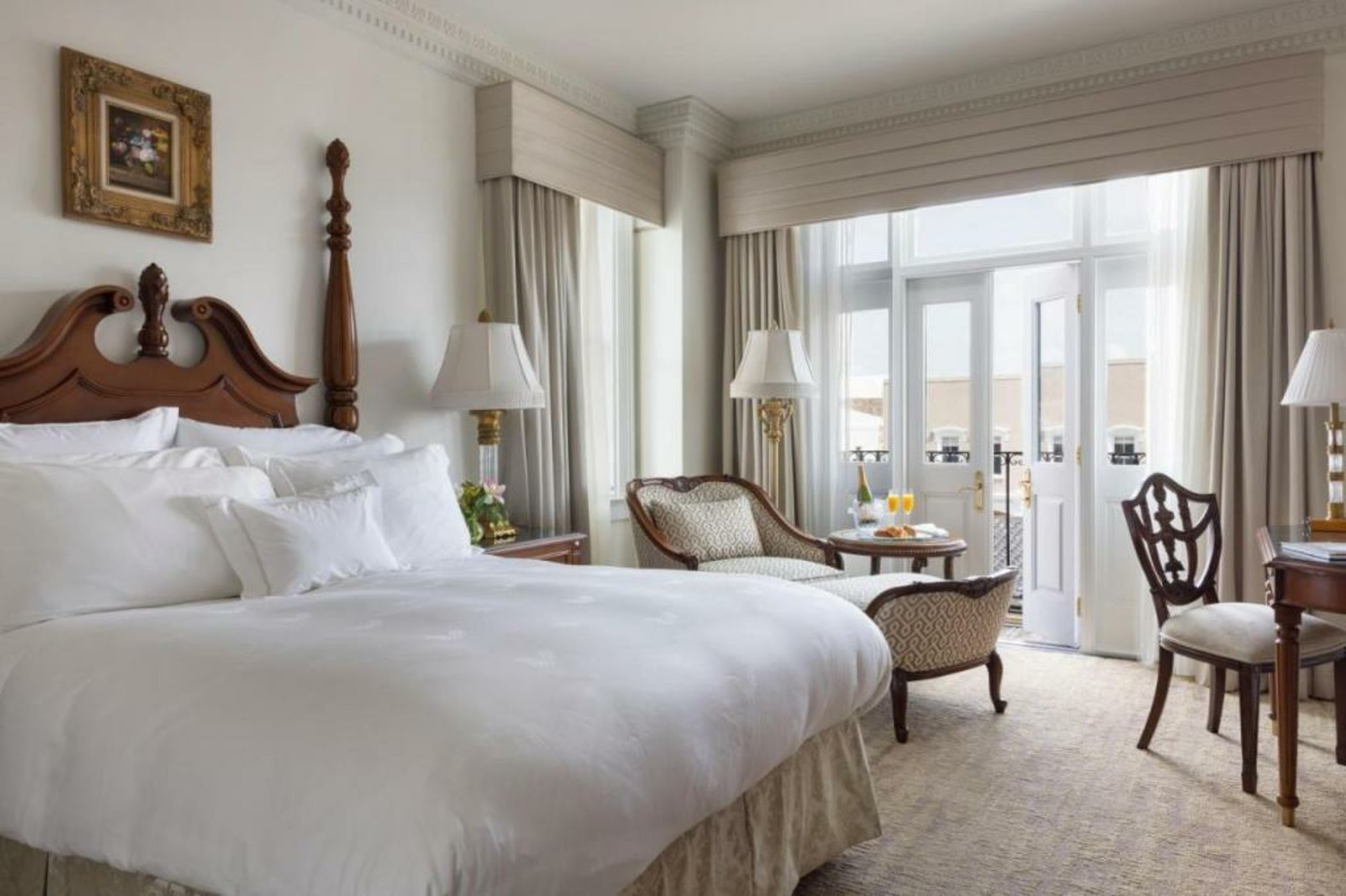 Market Pavilion Hotel