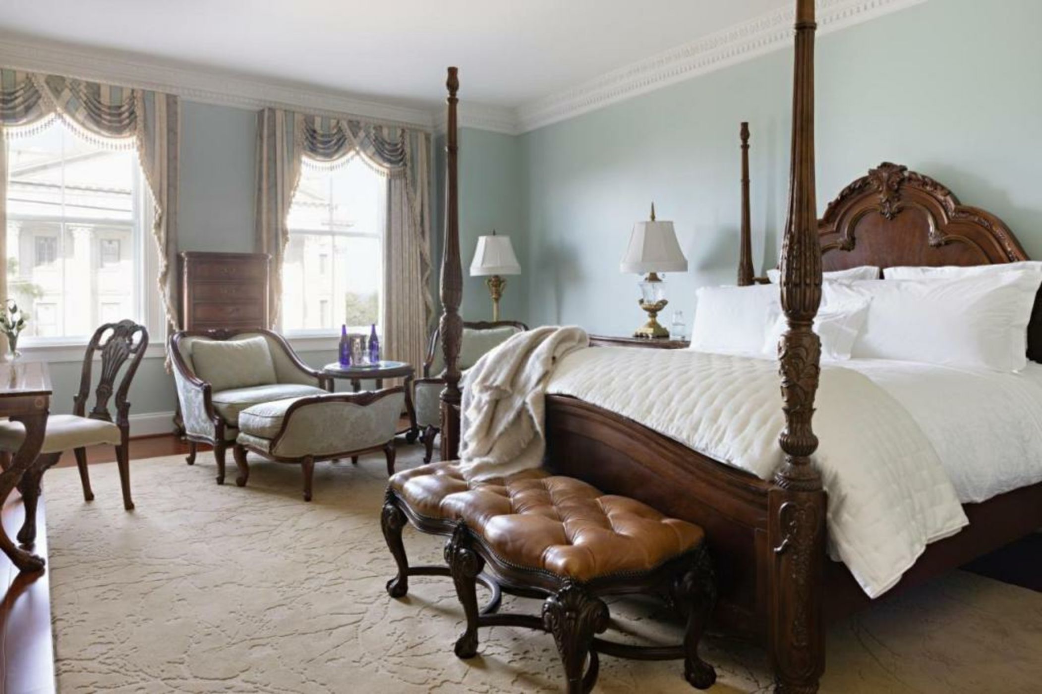 Market Pavilion Hotel