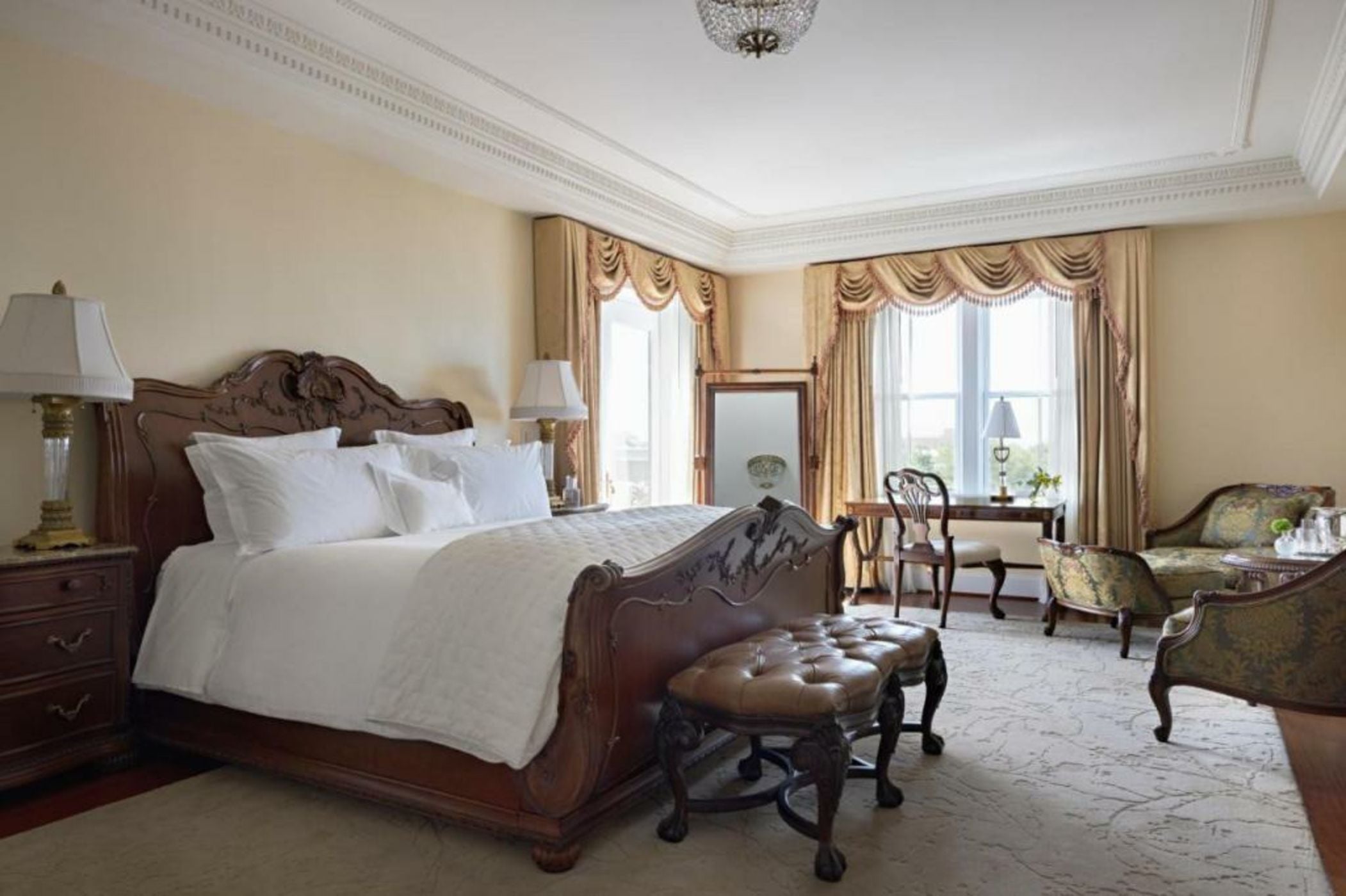 Market Pavilion Hotel