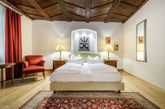 Chin-Chin Hotel ehemals Bohemian Hotel