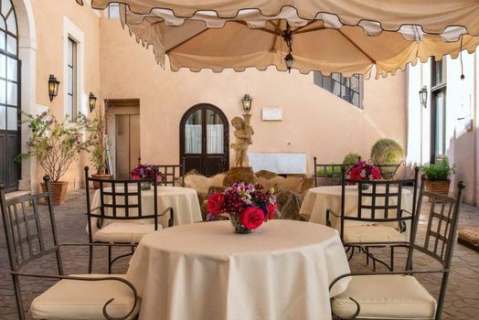 Donna Camilla Savelli - VRetreats