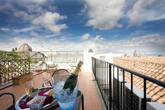 Hotel Piazza Bellini & Apartments