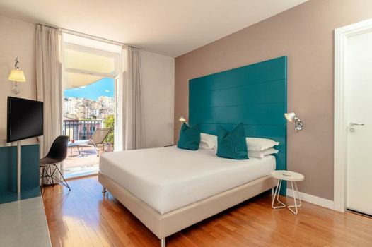 Hotel Piazza Bellini & Apartments