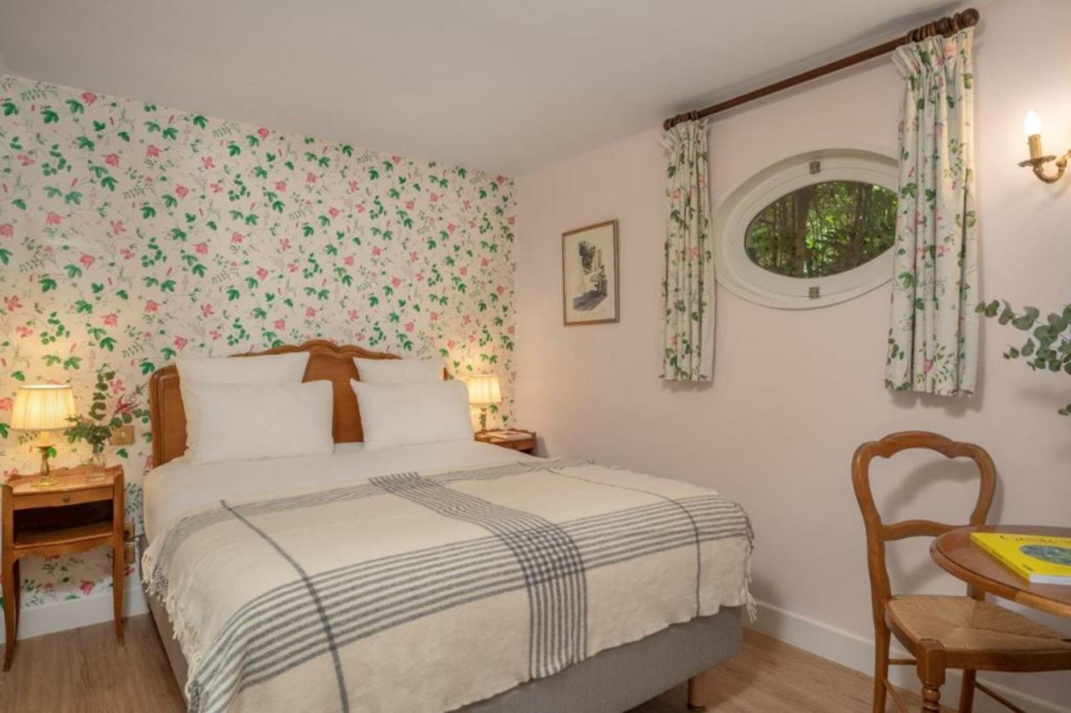 Hotel des Grandes Ecoles