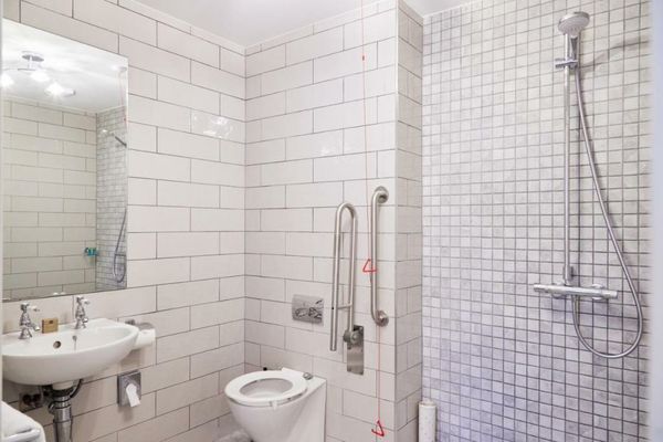 Hotel Isaacs Cork City