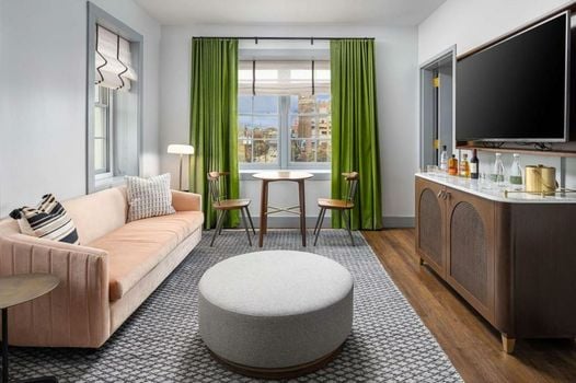 Wylie Hotel Atlanta, Tapestry Collection by Hilton