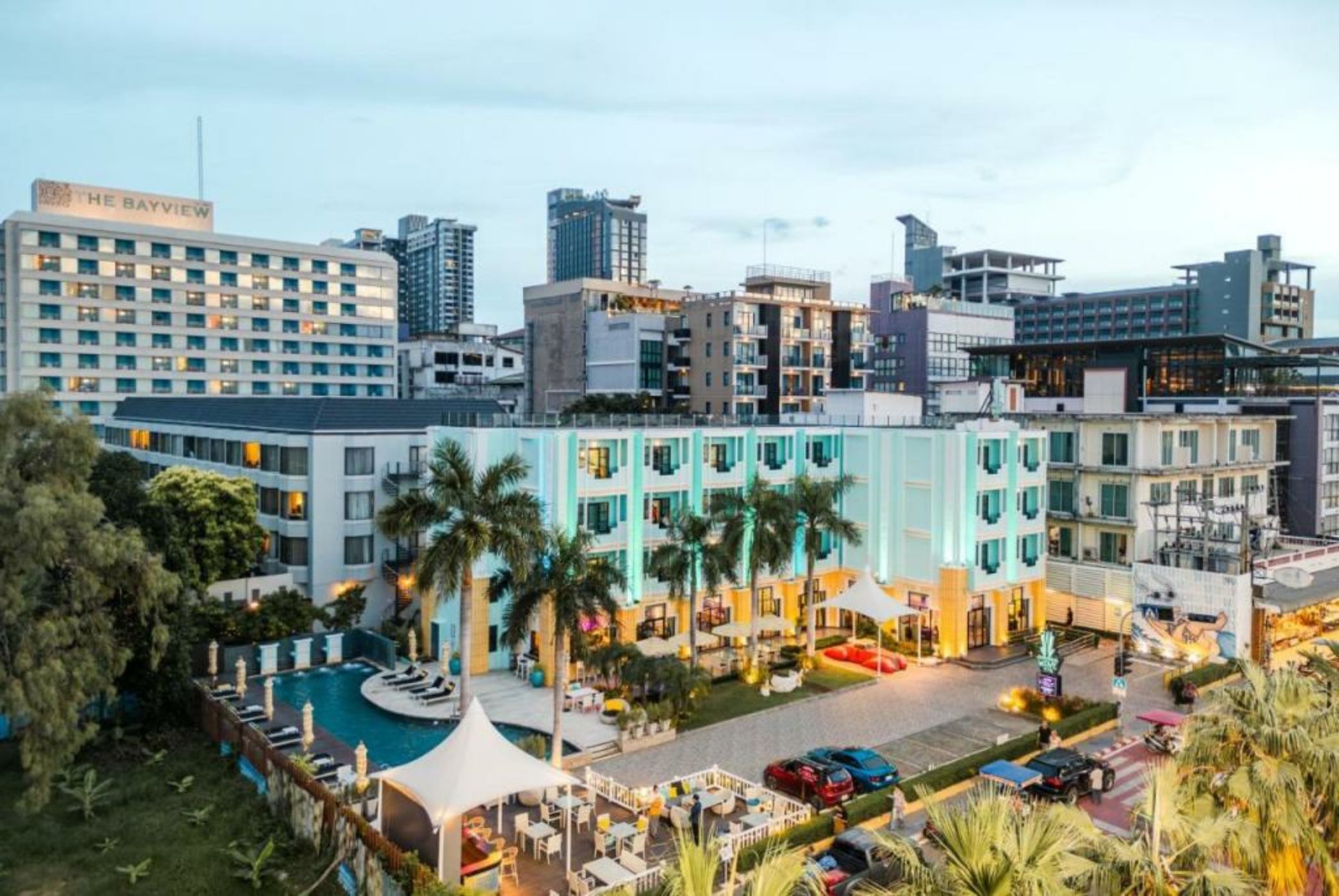 Wave Hotel Pattaya
