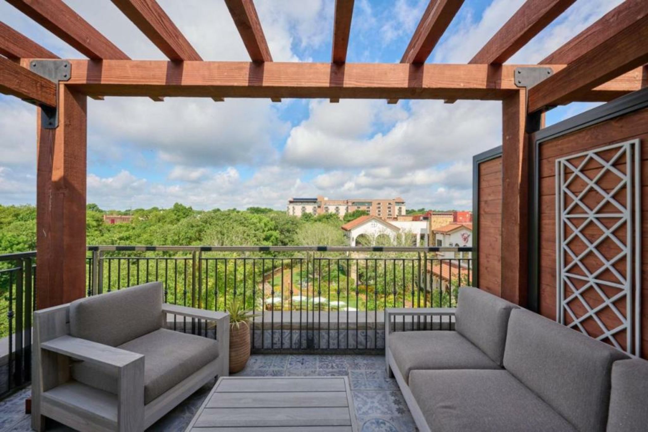 Hotel Drover, Autograph Collection