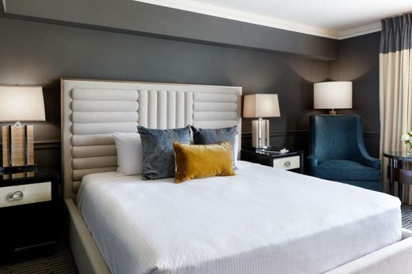 Ambassador Hotel Tulsa, Autograph Collection