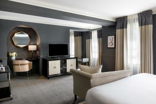 Ambassador Hotel Tulsa, Autograph Collection