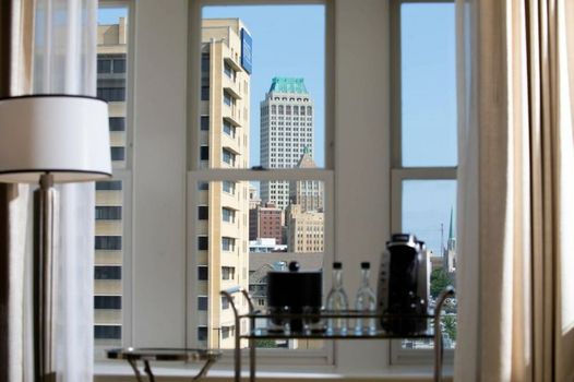 Ambassador Hotel Tulsa, Autograph Collection