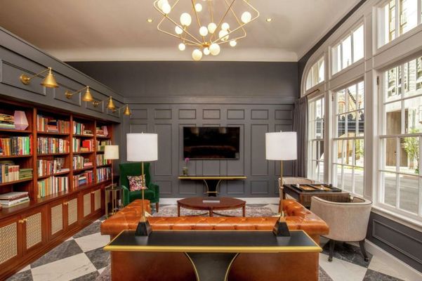 The Virginian Lynchburg, Curio Collection By Hilton