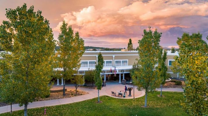 Grand Canyon Railway Hotel