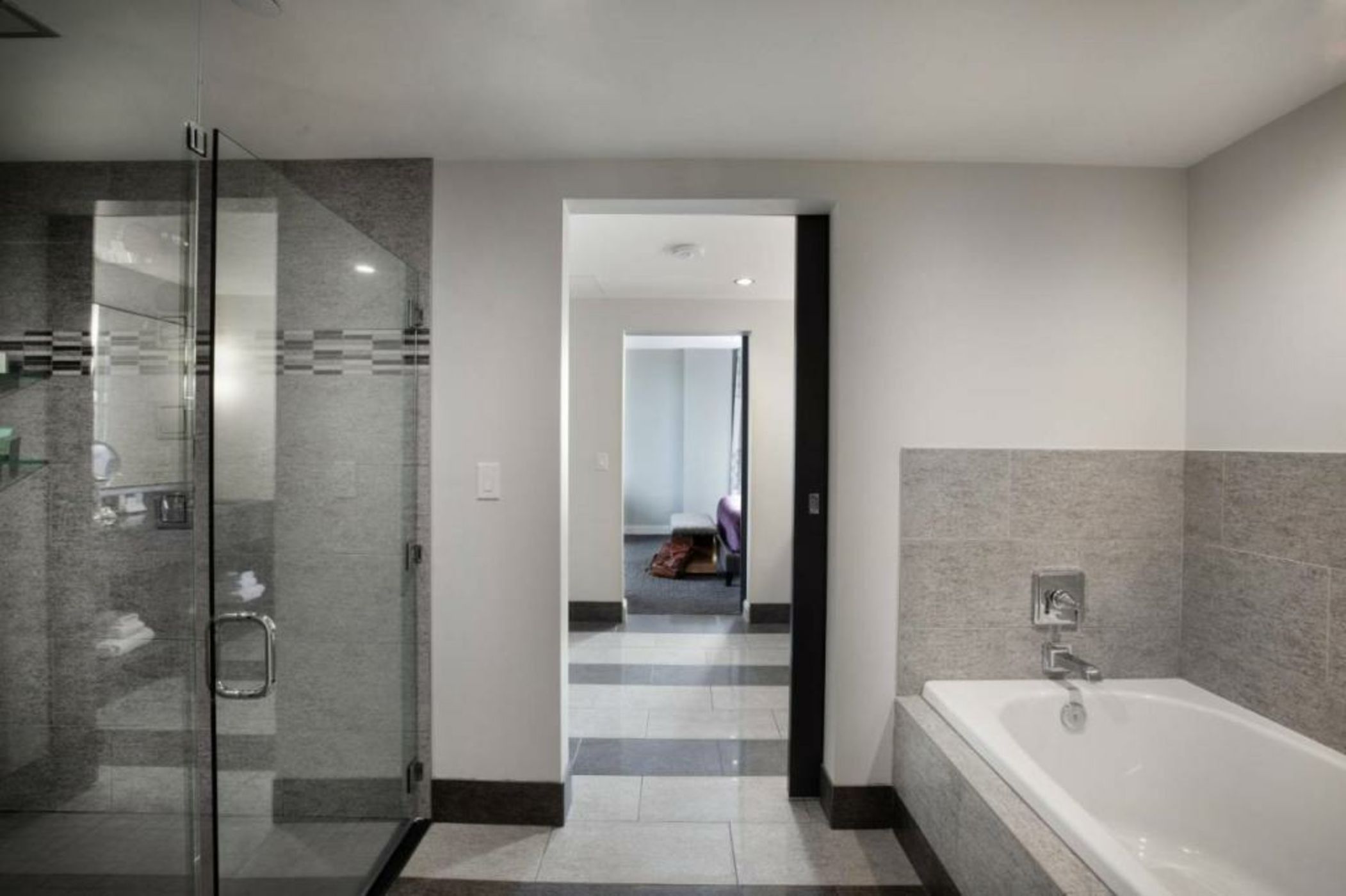 Ambassador Hotel Wichita, Autograph Collection