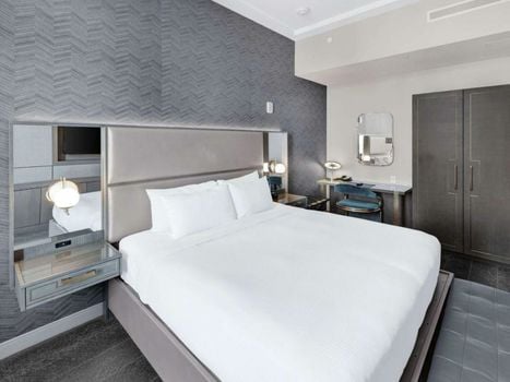 Tulsa Club Hotel Curio Collection By Hilton