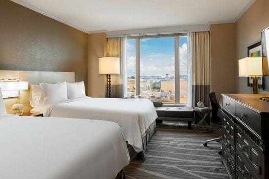 Renaissance Tampa International Plaza Hotel