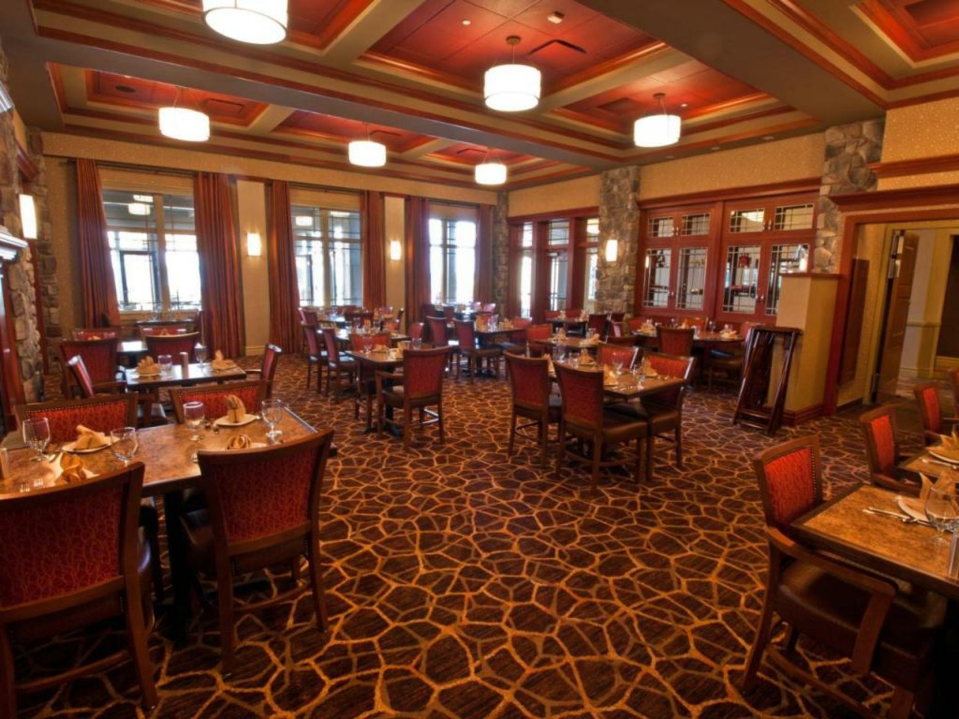 1000 Islands Harbor Hotel