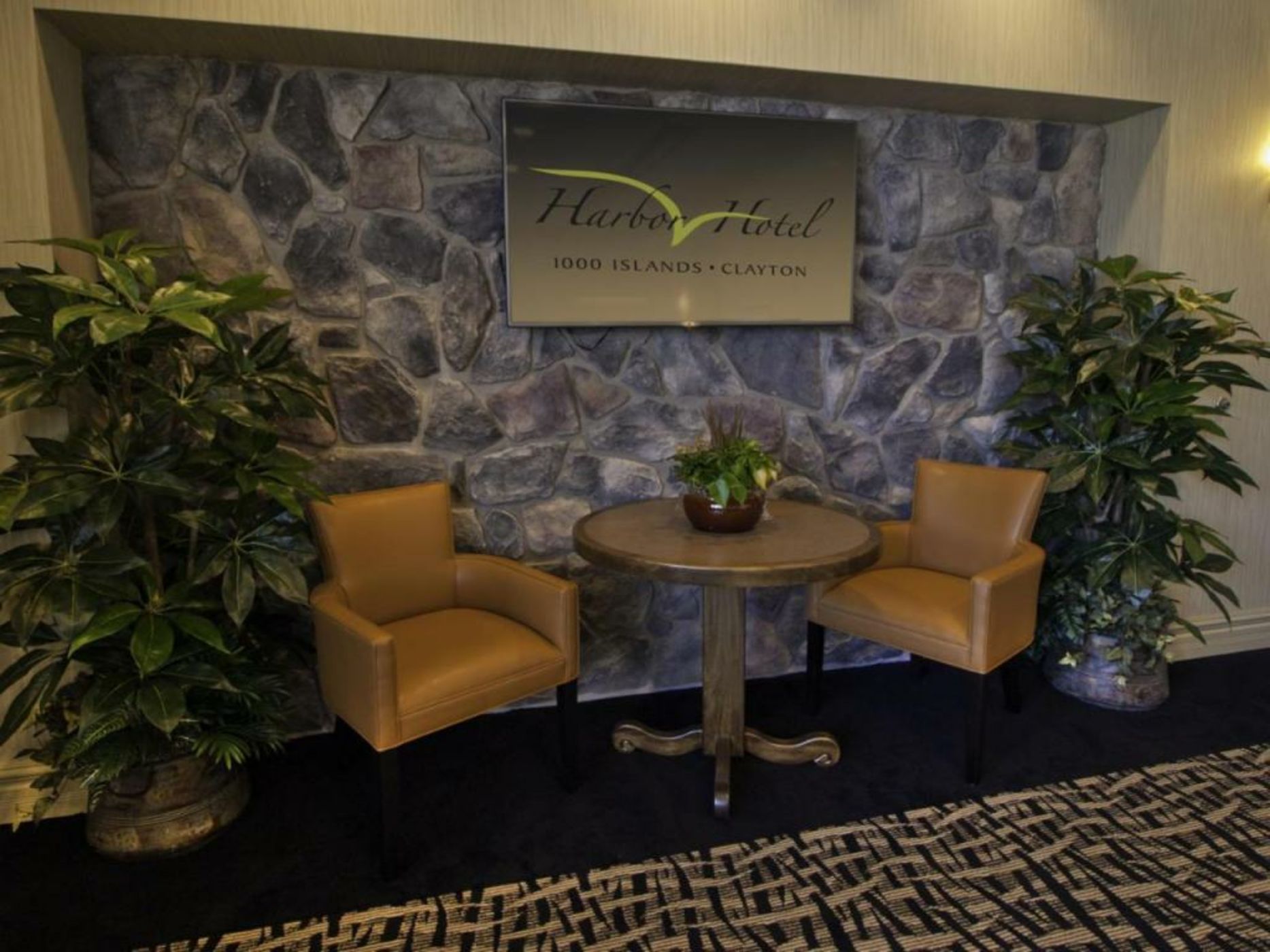 1000 Islands Harbor Hotel