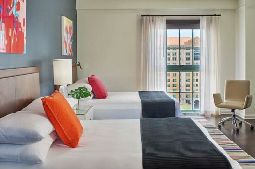 Hotel Colonnade Coral Gables, Autograph Collection