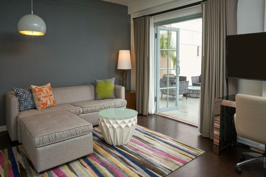 Hotel Colonnade Coral Gables, Autograph Collection