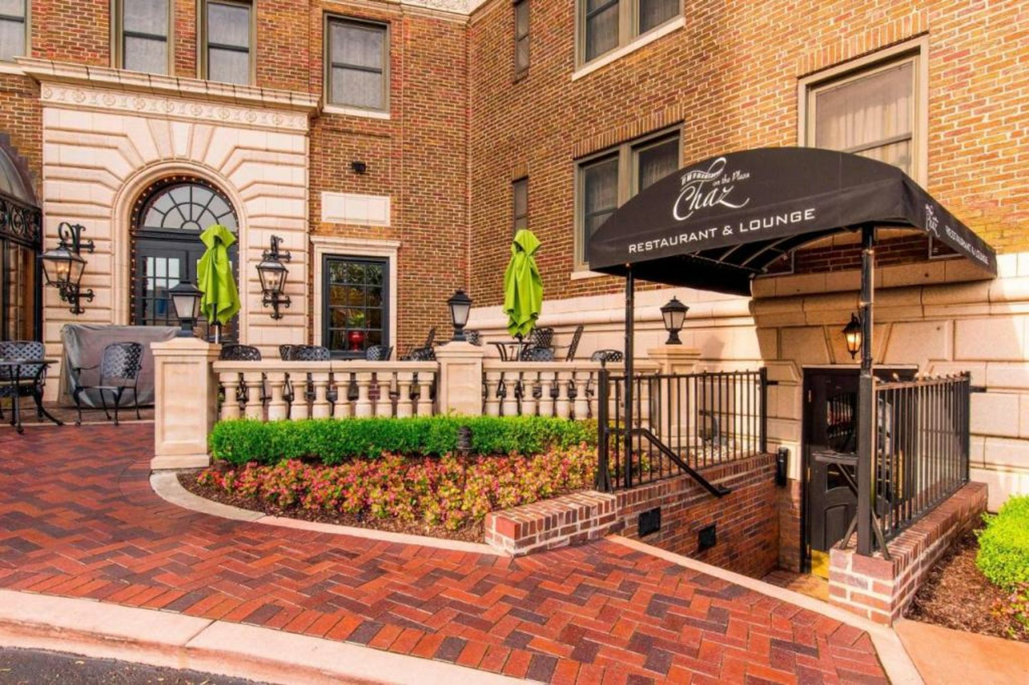 The Raphael Hotel, Autograph Collection