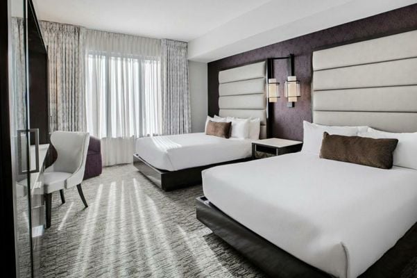 Ambassador Hotel Kansas City, Autograph Collection