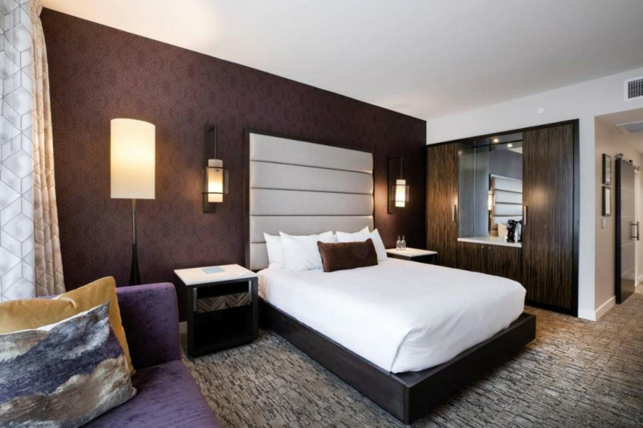 Ambassador Hotel Kansas City, Autograph Collection