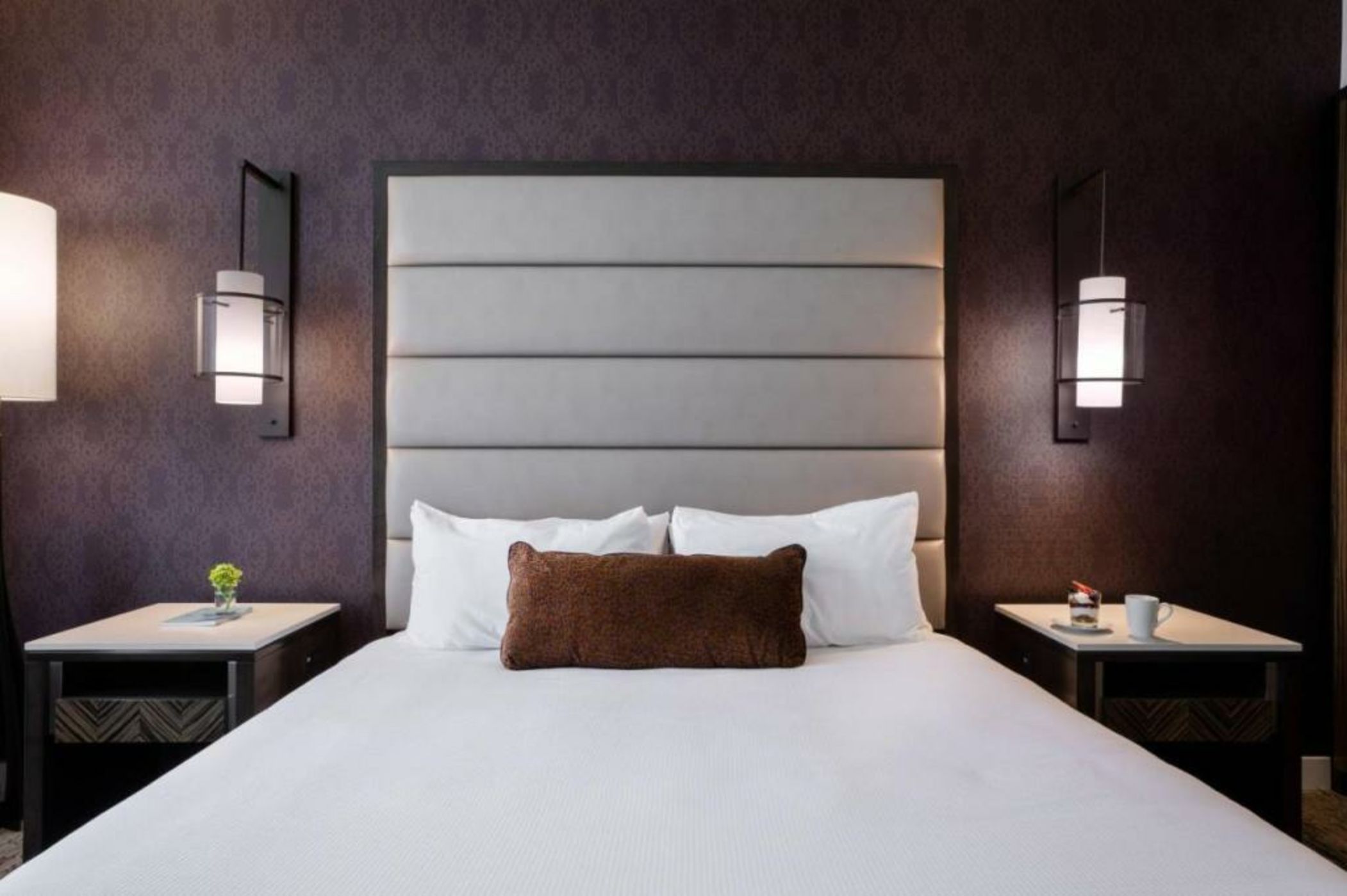 Ambassador Hotel Kansas City, Autograph Collection