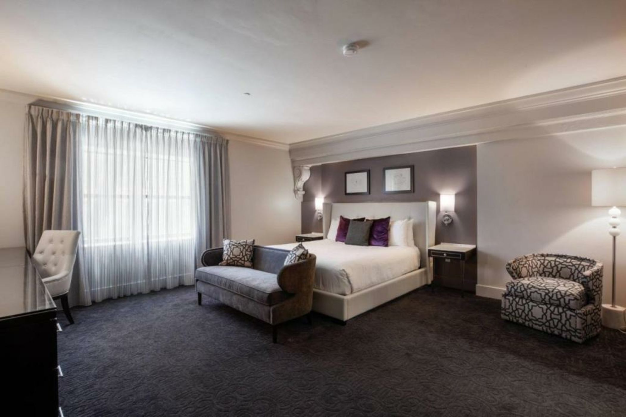 Ambassador Hotel Kansas City, Autograph Collection