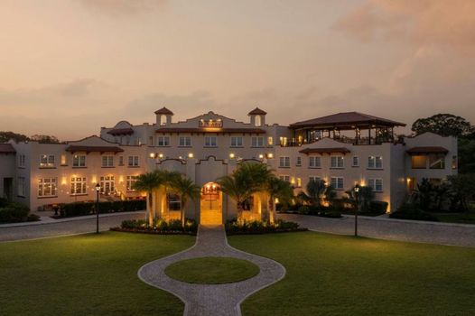 Fenway Hotel, Autograph Collection