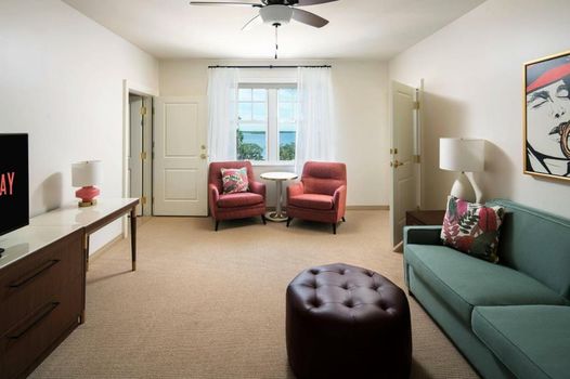 Fenway Hotel, Autograph Collection