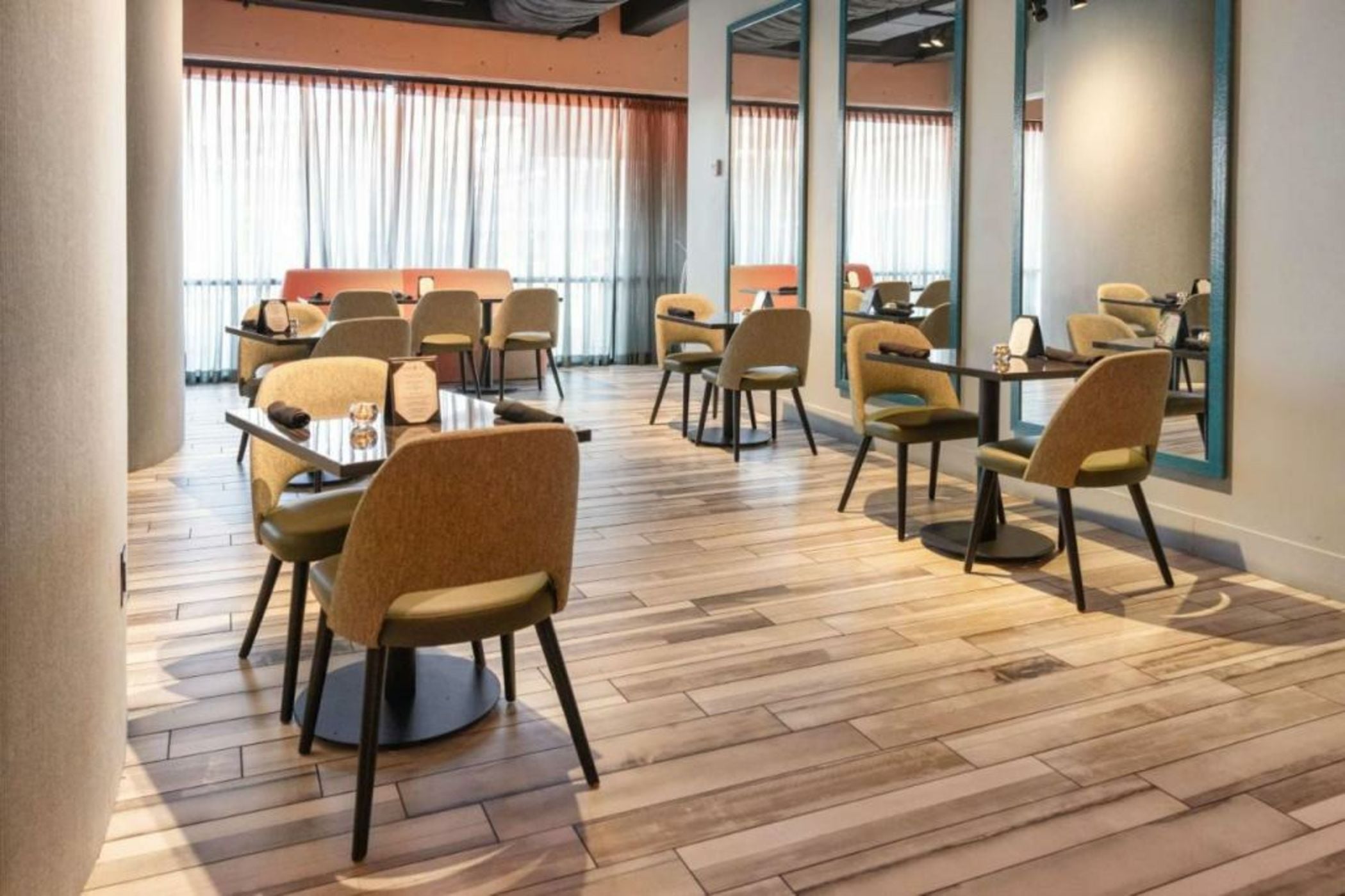 Lorenzo Hotel Dallas, Tapestry Collection by Hilton