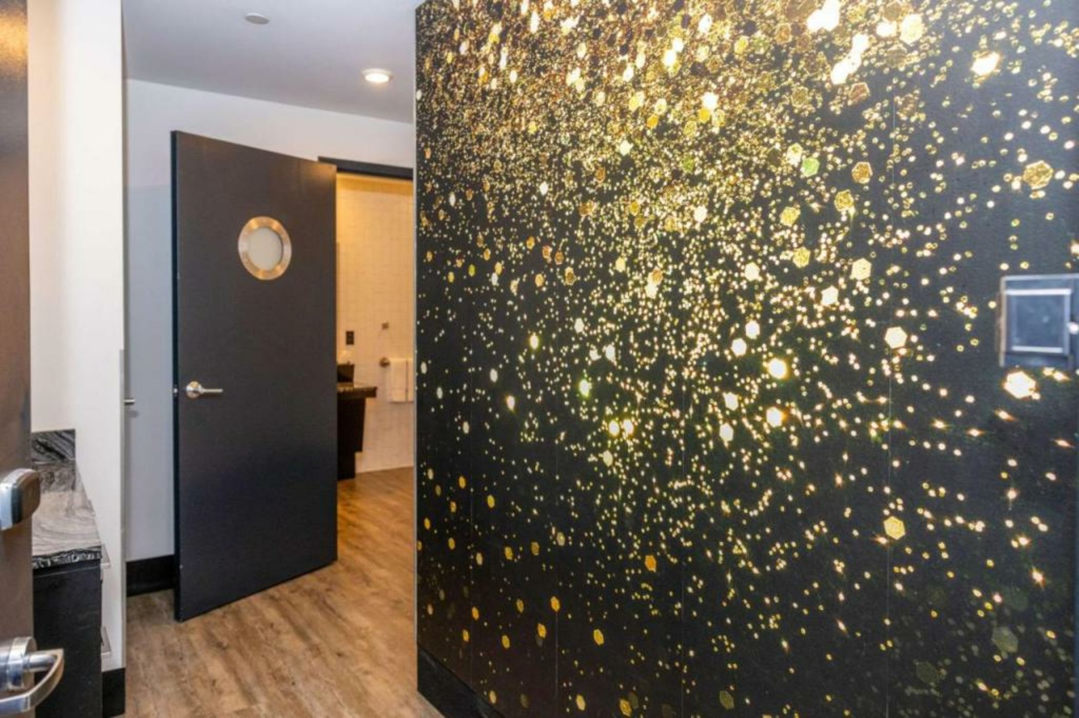 Lorenzo Hotel Dallas, Tapestry Collection by Hilton