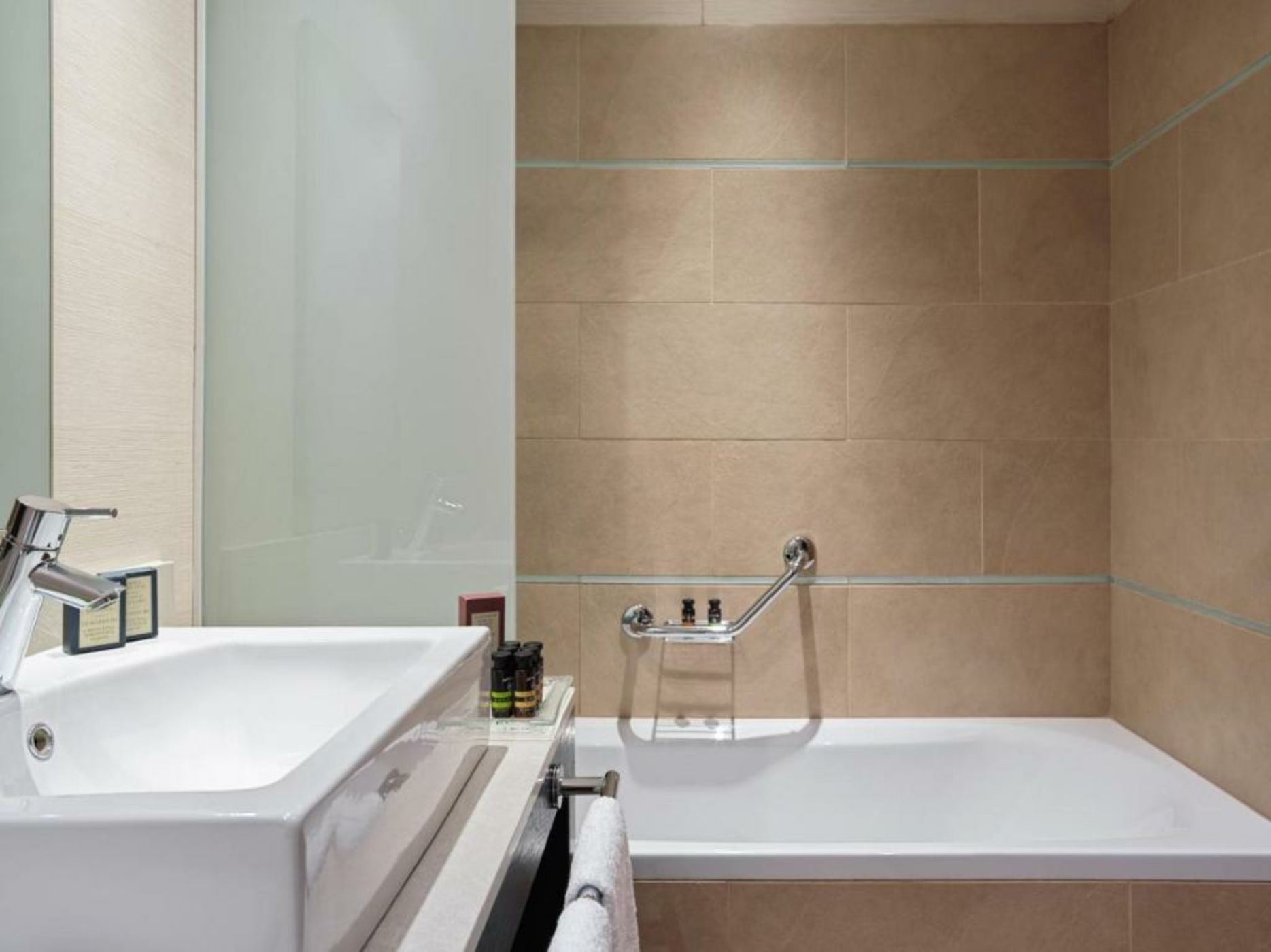 Galaxy Iraklio Hotel