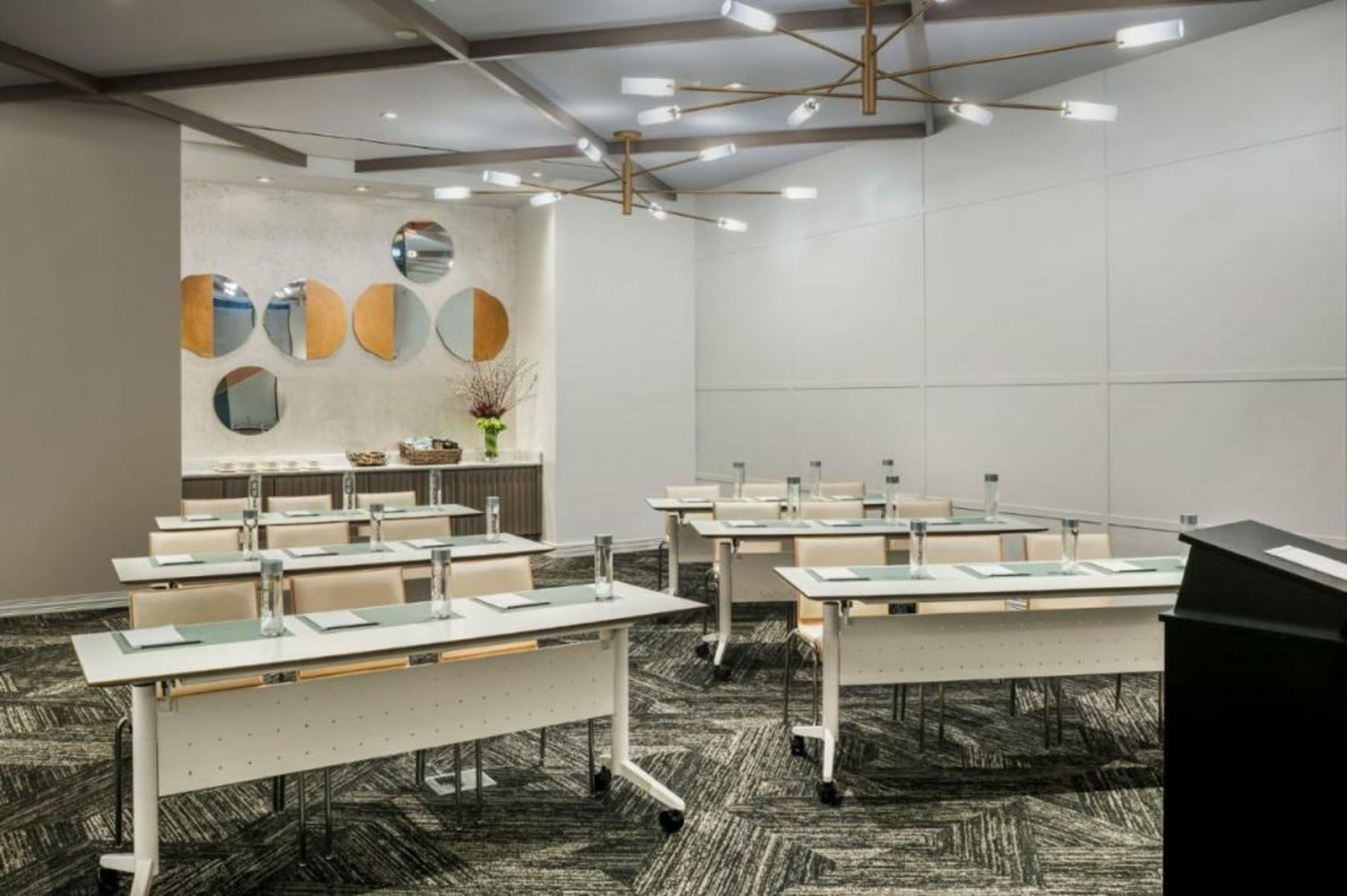 Hotel Zero Degrees Danbury