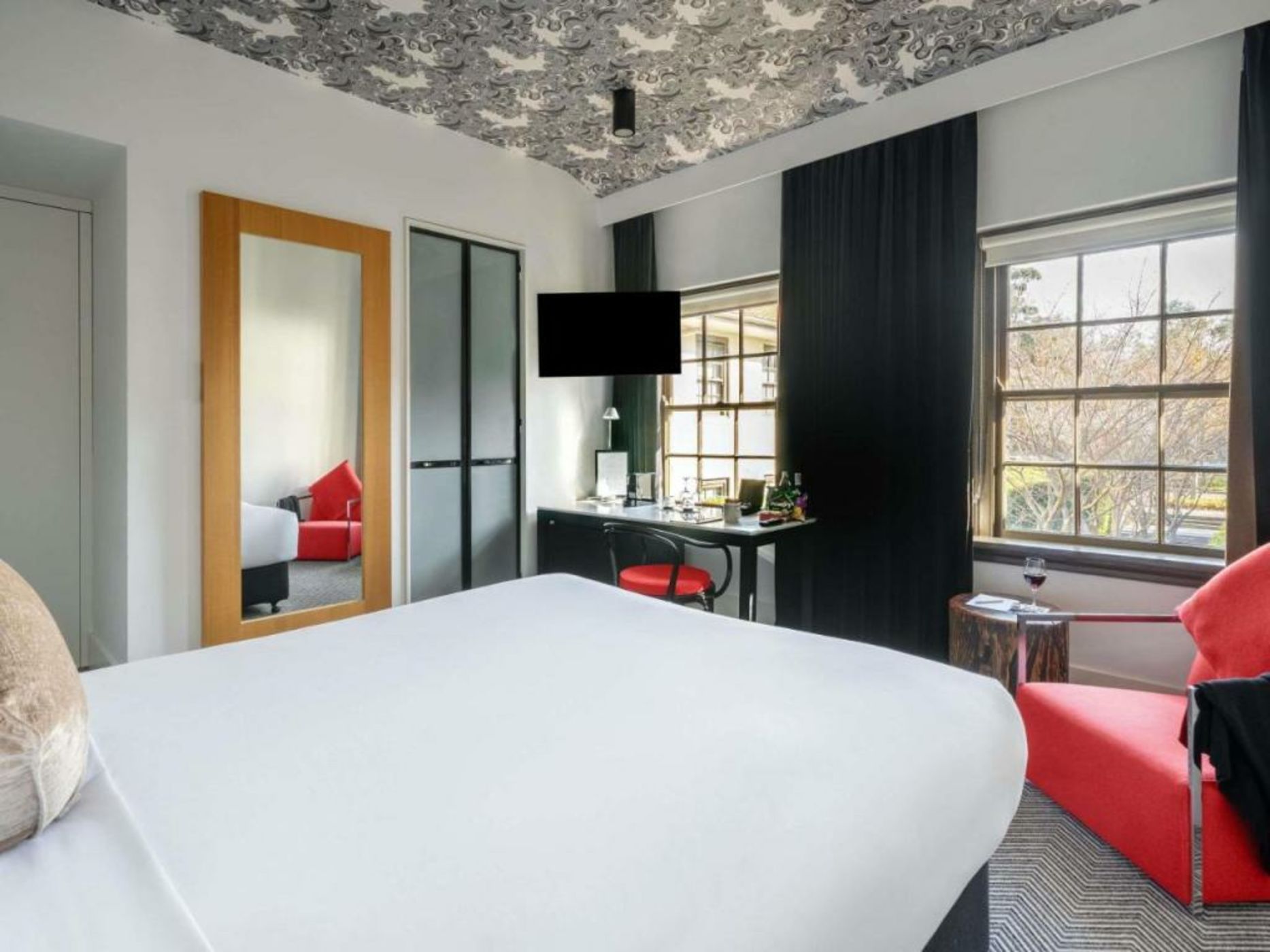 Peppers Gallery Hotel