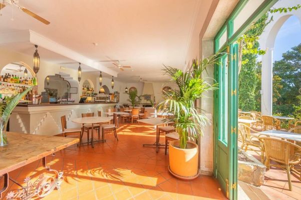 Hurricane Beach Hotel