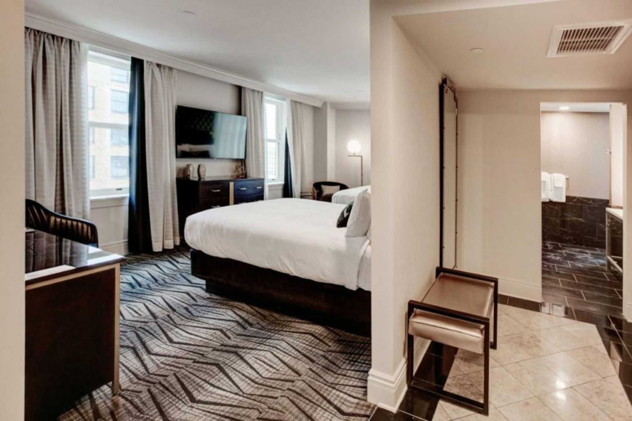 The Warrior Hotel, Autograph Collection