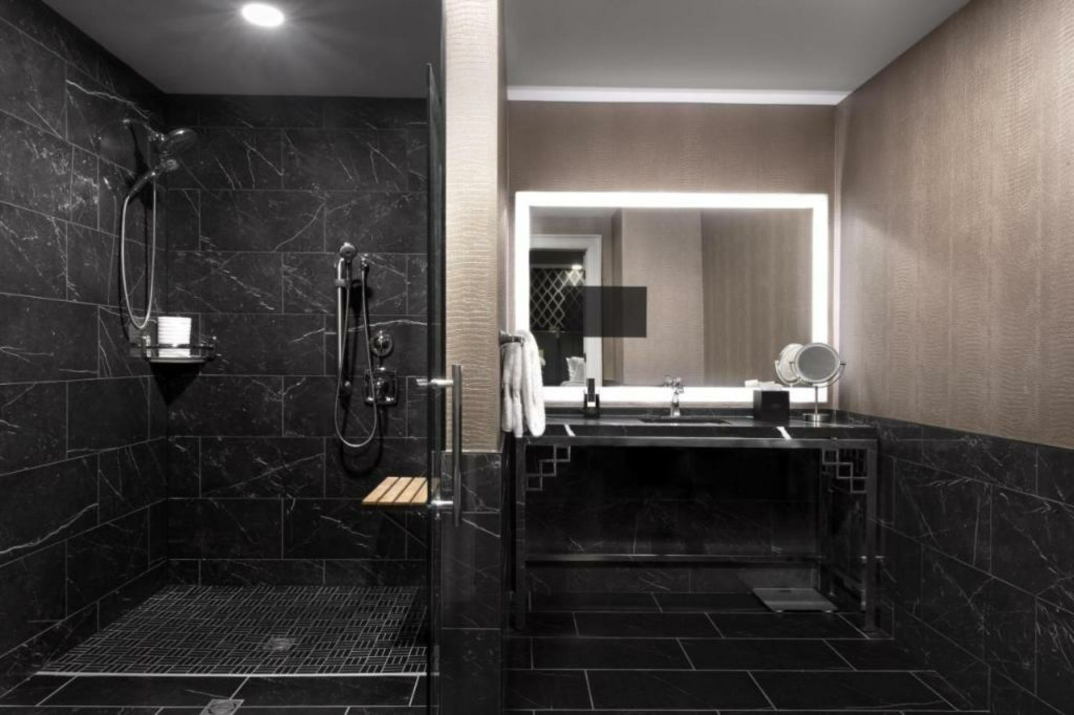 The Warrior Hotel, Autograph Collection