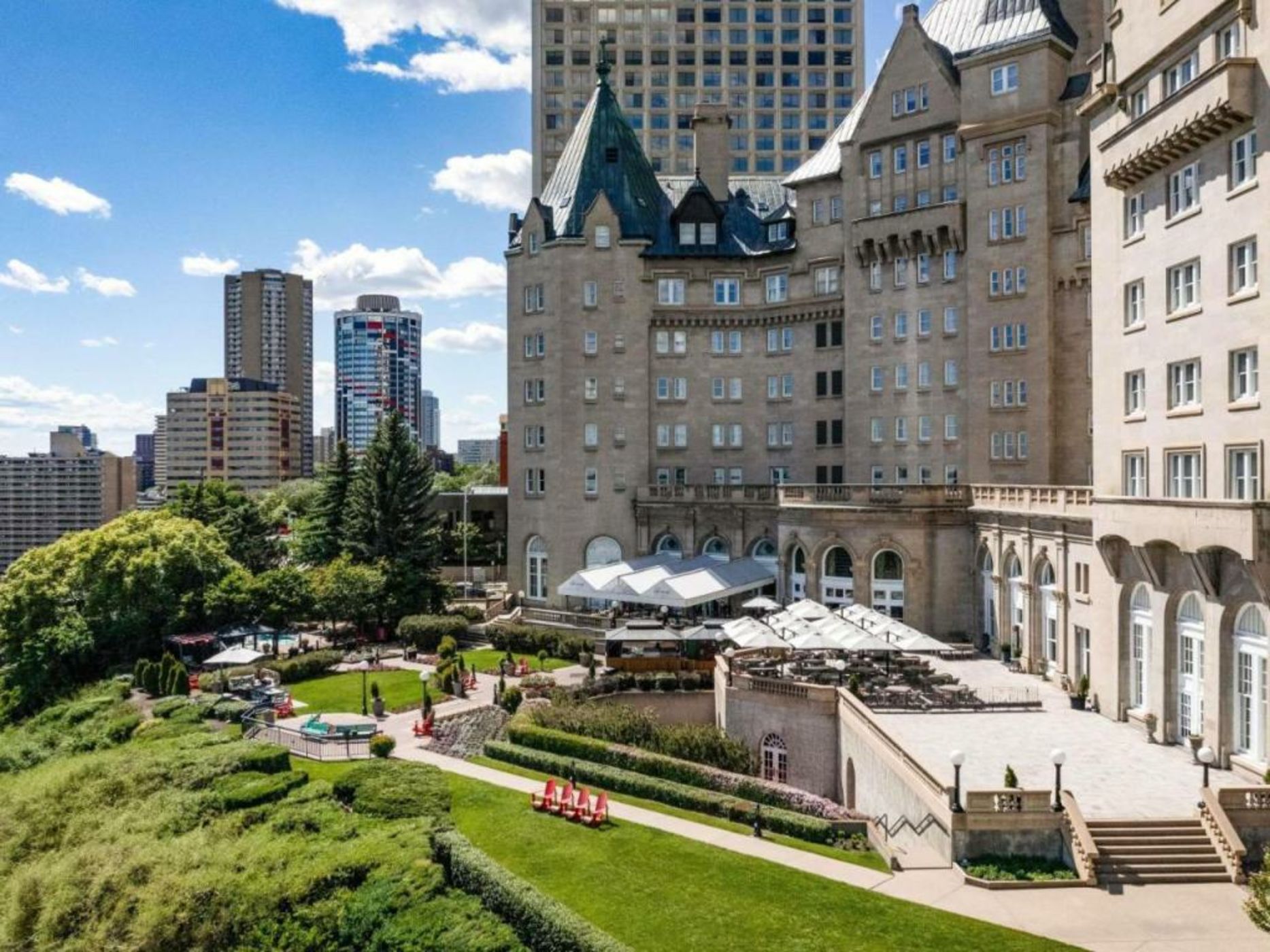 Fairmont Hotel Macdonald