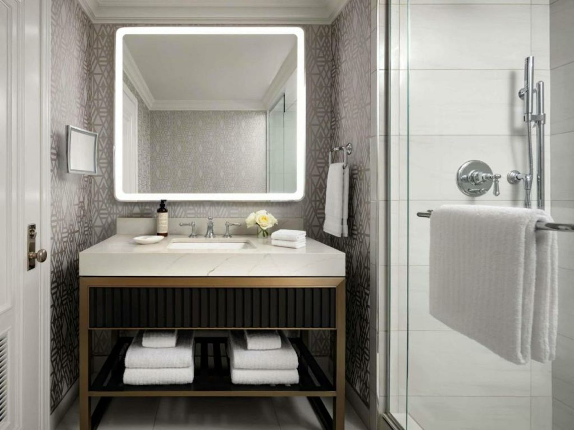 Fairmont Hotel Macdonald