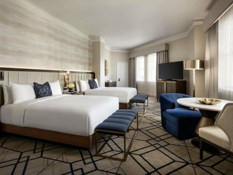 Fairmont Hotel Macdonald