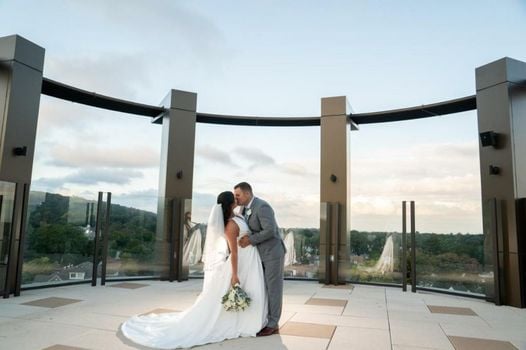 The MC, Autograph Collection