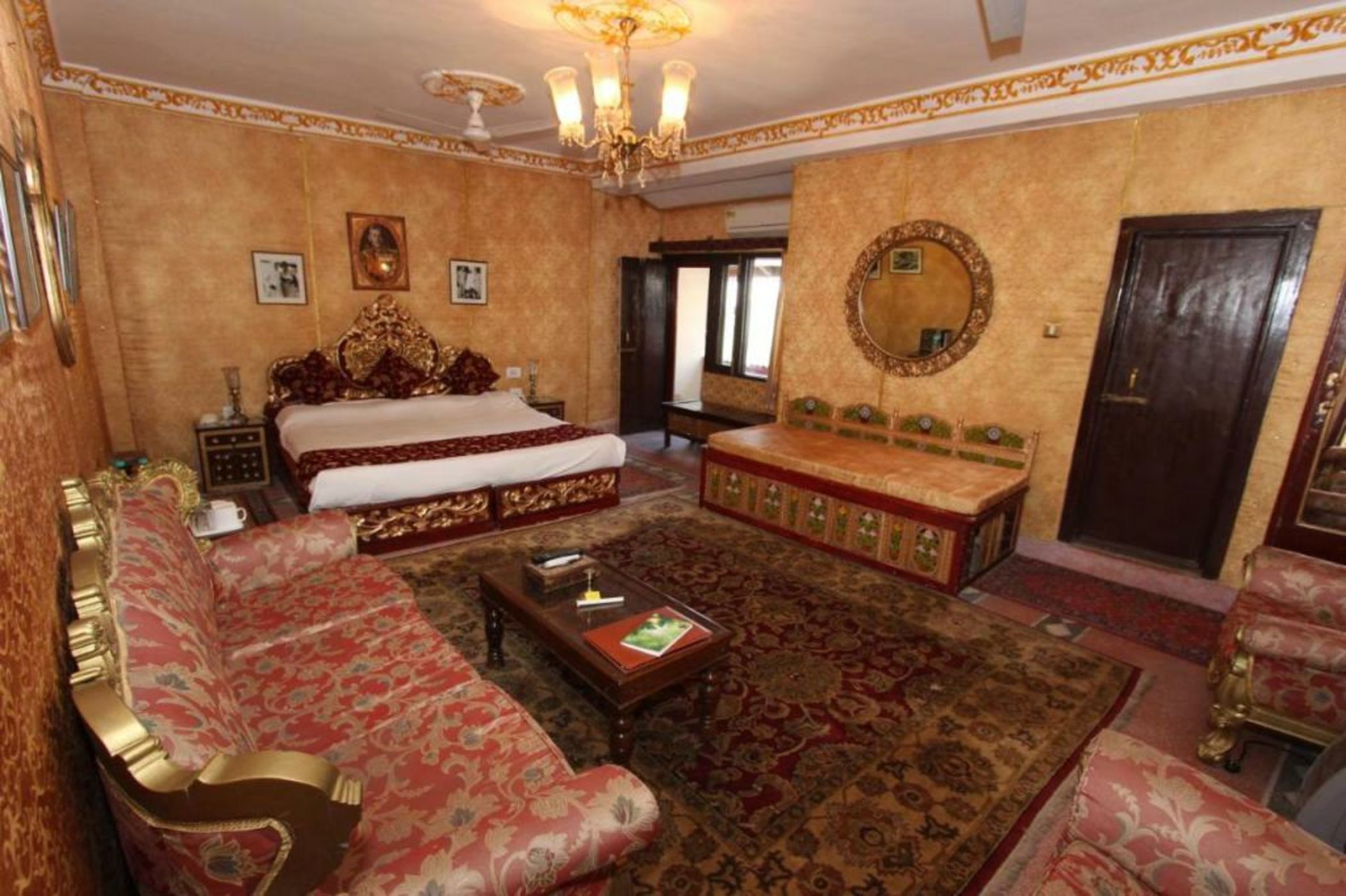 WelcomHeritage Grace Hotel