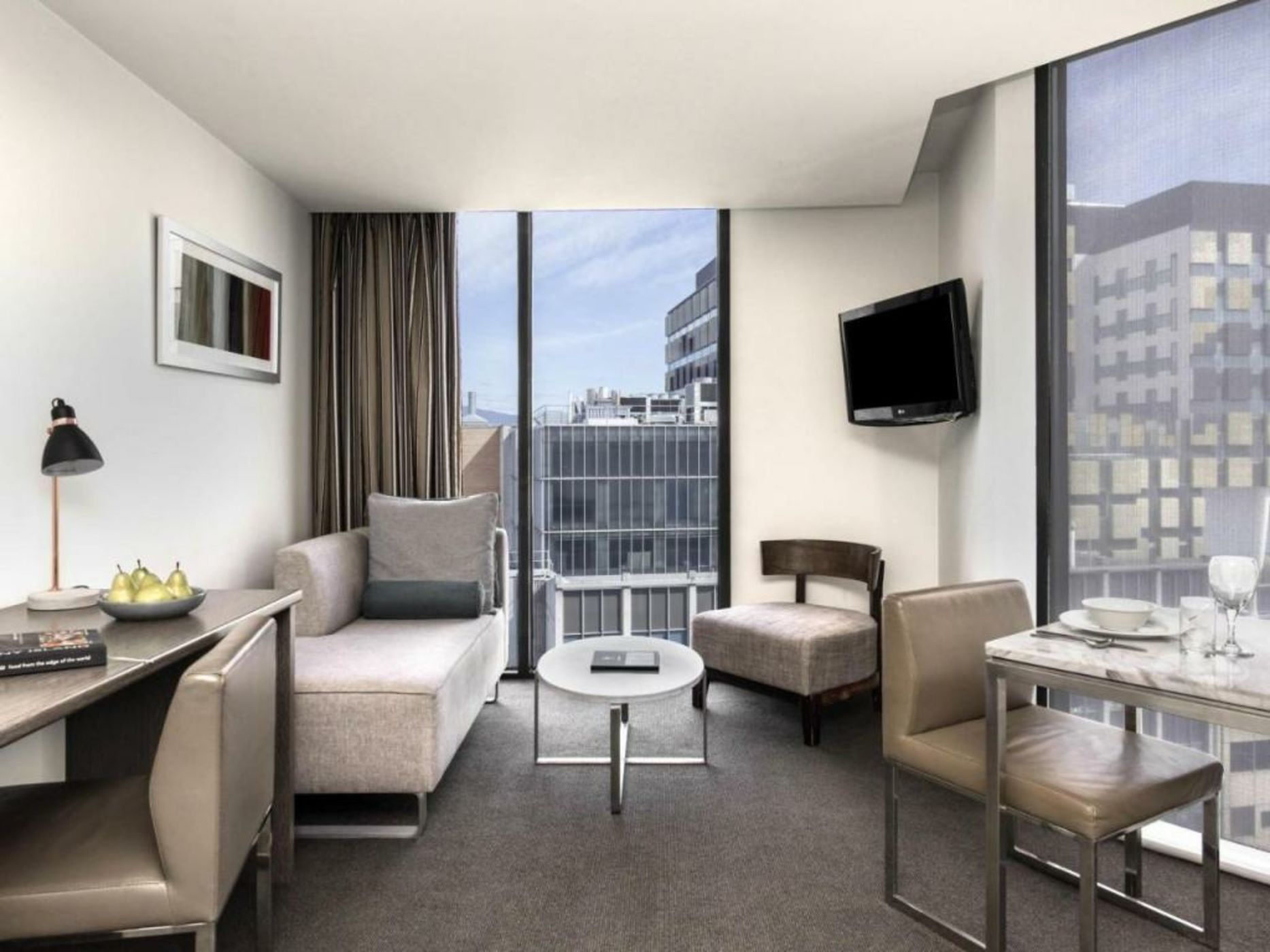 Mantra Collins Hotel