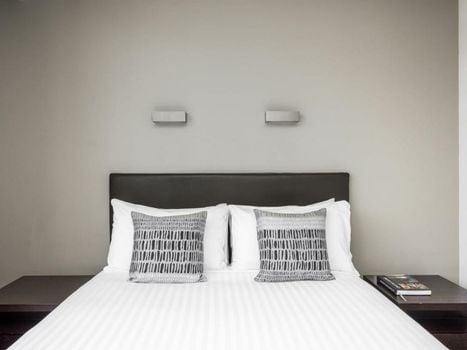 Mantra Collins Hotel