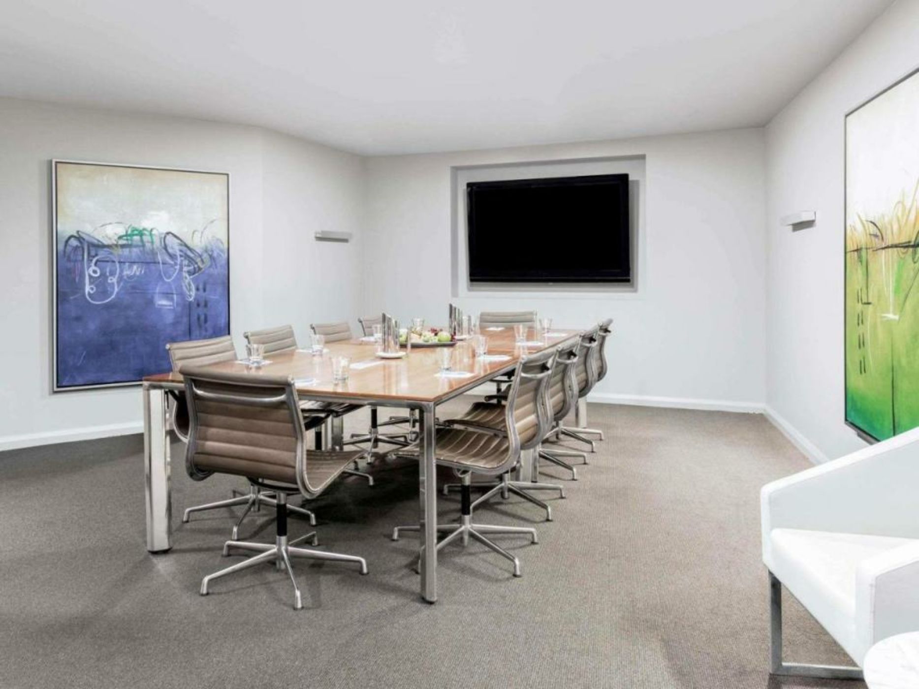 Mantra Collins Hotel